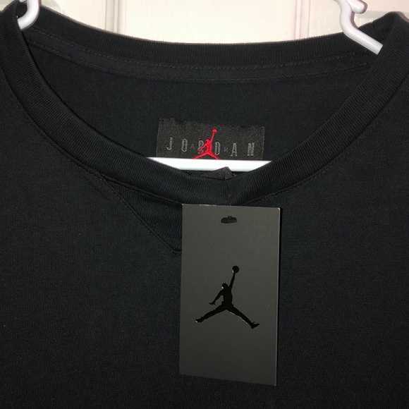 NWT Air Jordan Long Sleeve Thick Shirt w/ Designs - Picture 4 of 7